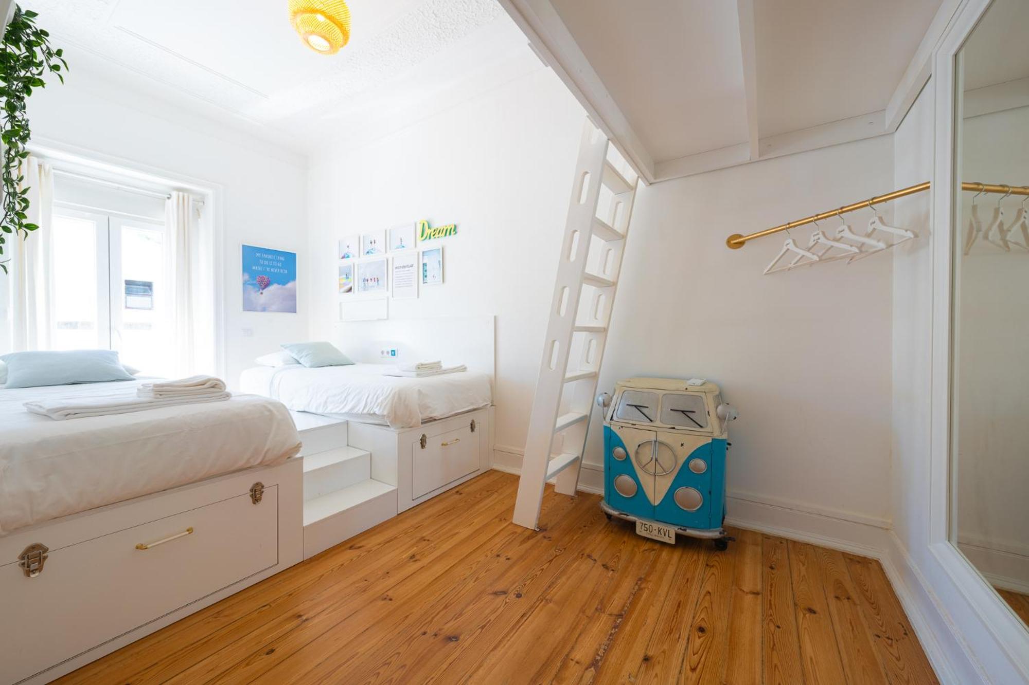 Wanderful Home - Travel Themed Apartment 리스본 외부 사진